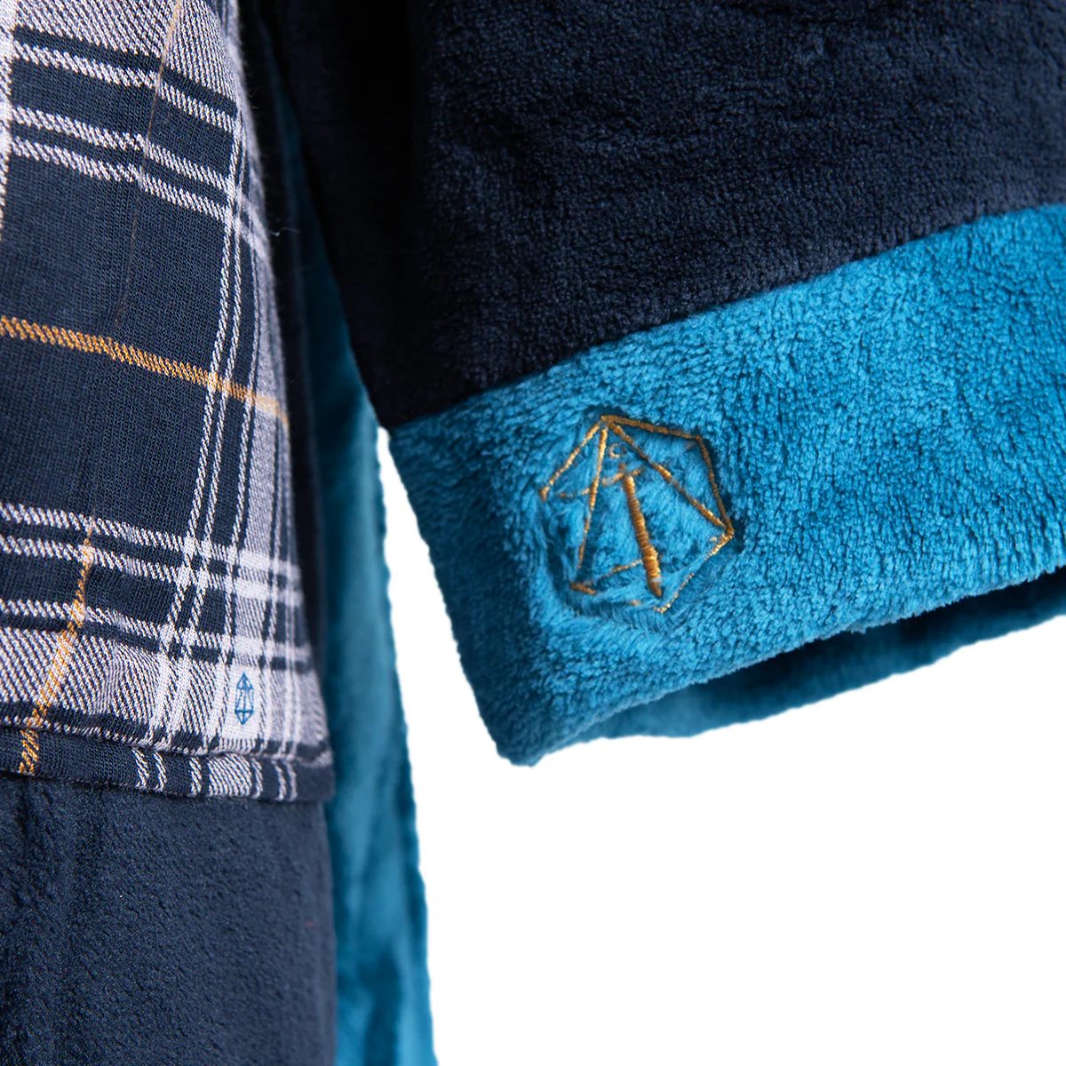 Lavish Chateau Bathrobe - Image 15