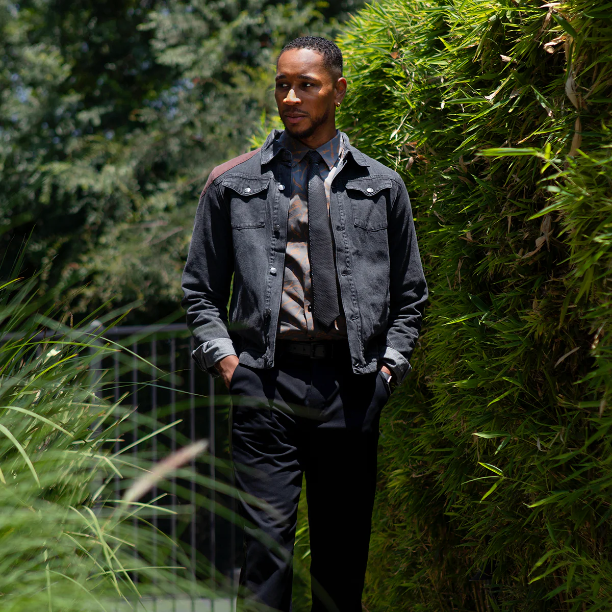 Vox Machina Collection: Grog Strongjaw Flannel Lined Denim Shirt Jacket - Image 3