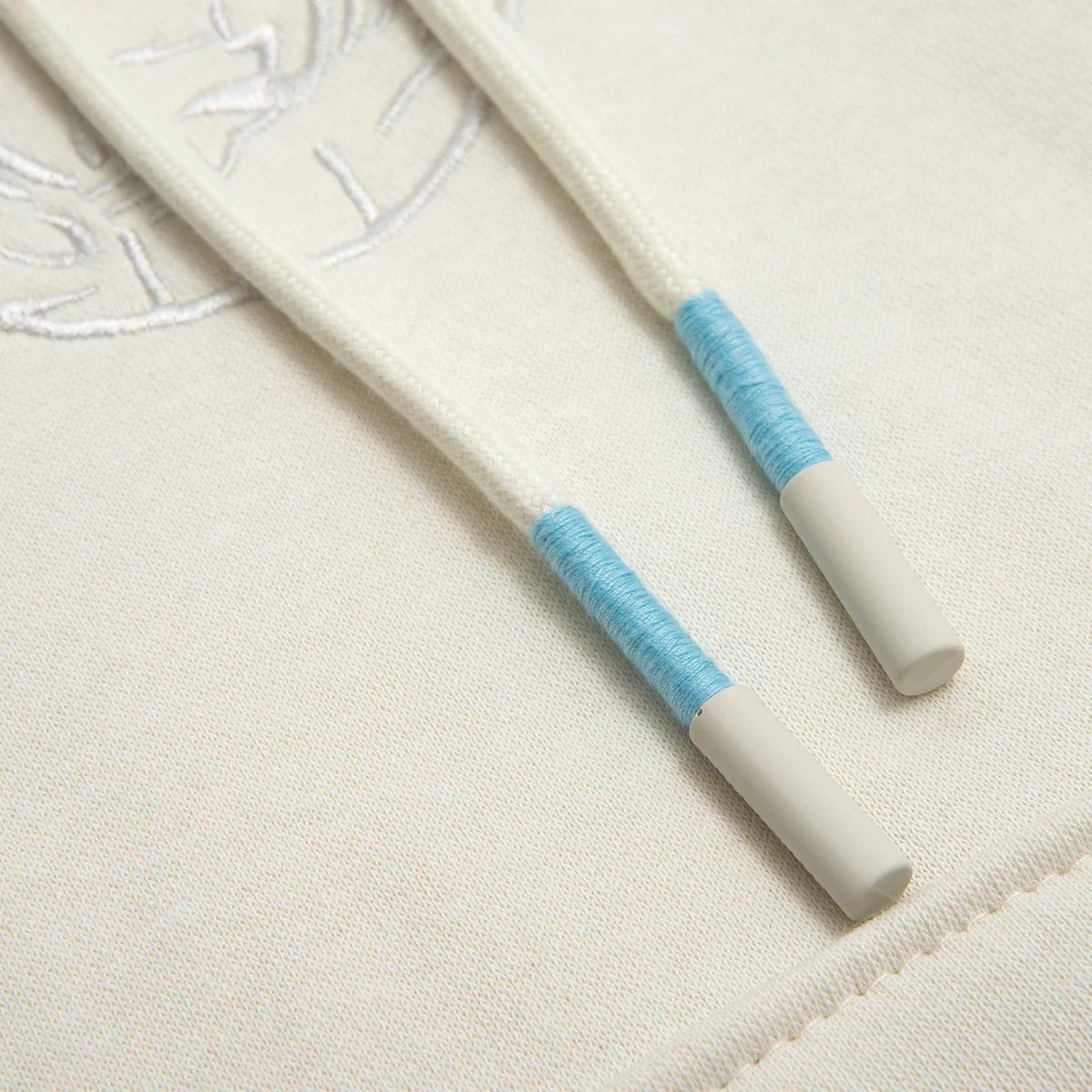 Vox Machina Collection: Pike Trickfoot Everlight Hoodie - Image 11